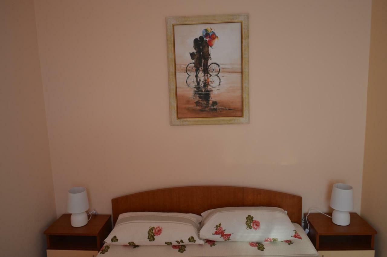 Dimana Otel Chernomorets Dış mekan fotoğraf