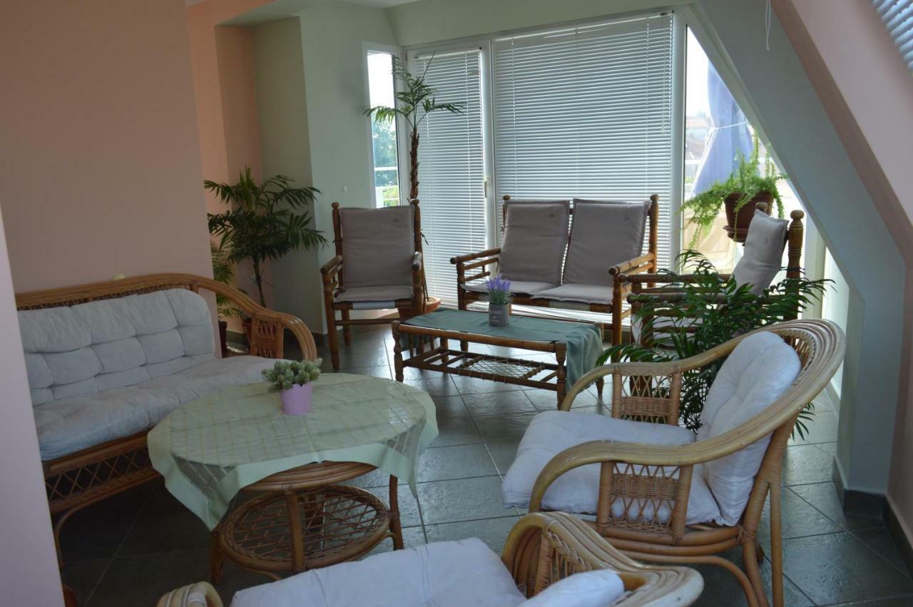 Dimana Otel Chernomorets Dış mekan fotoğraf