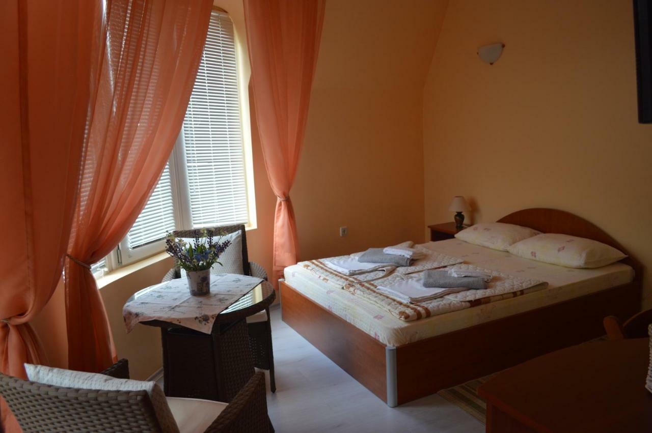 Dimana Otel Chernomorets Dış mekan fotoğraf