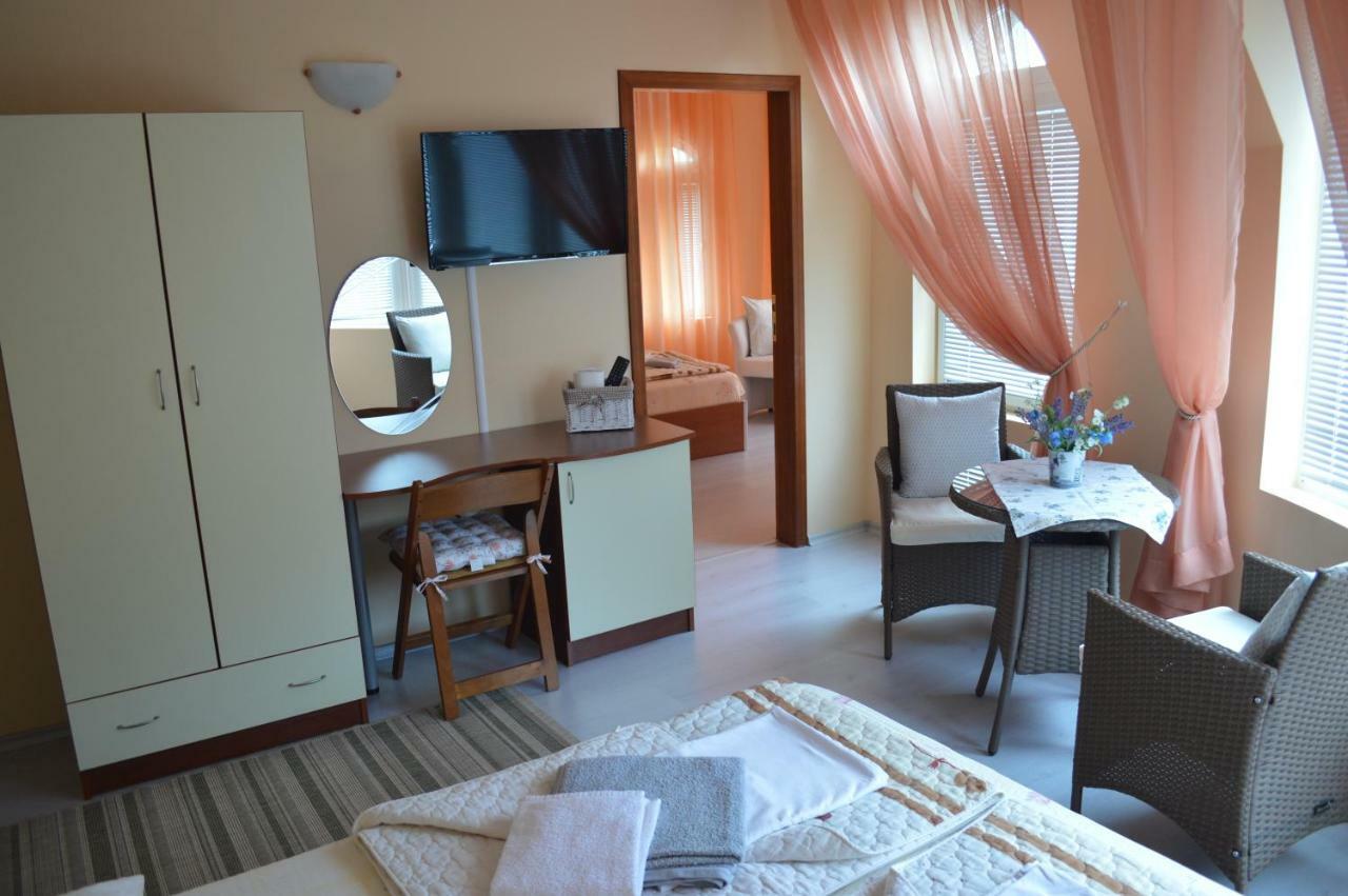 Dimana Otel Chernomorets Dış mekan fotoğraf