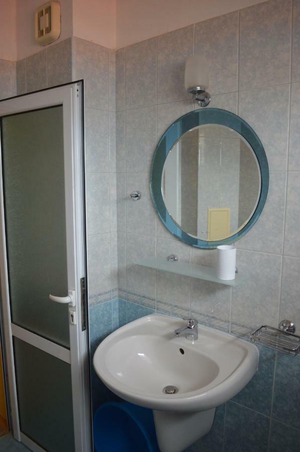Dimana Otel Chernomorets Dış mekan fotoğraf
