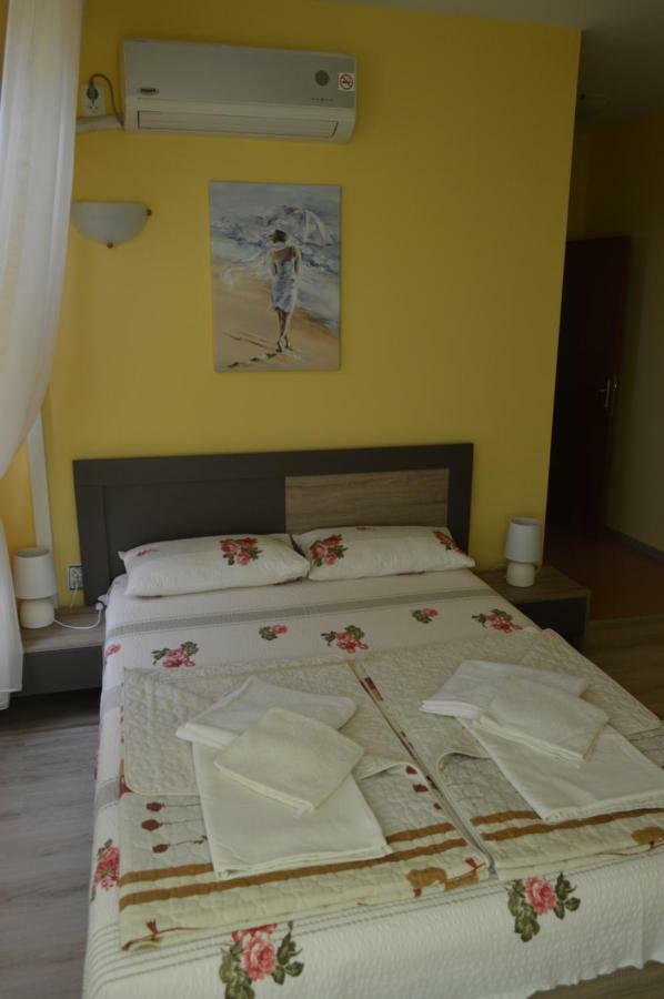 Dimana Otel Chernomorets Dış mekan fotoğraf
